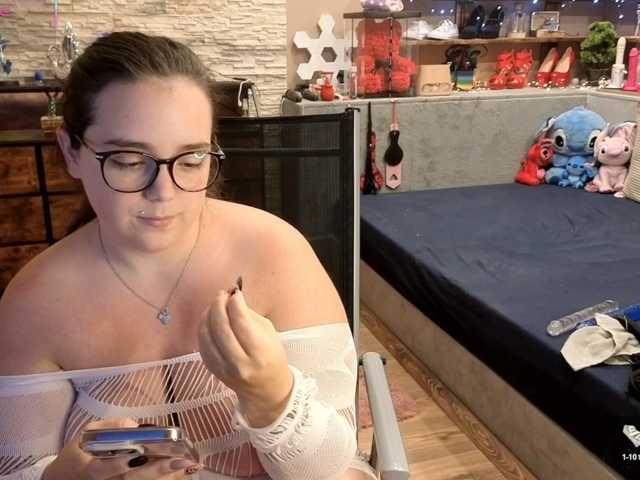 KimberlyCaprice, en vivo ahora en BongaCams