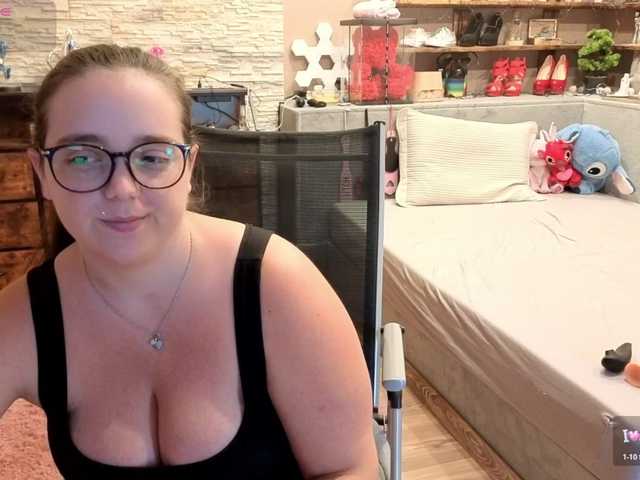 KimberlyCaprice live cam on BongaCams