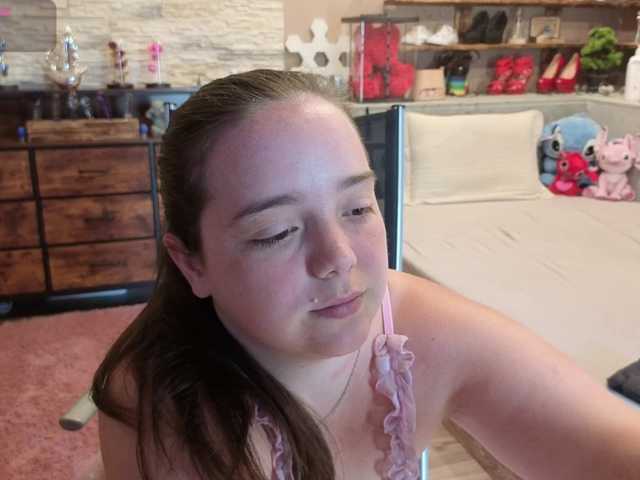 KimberlyCaprice live cam on BongaCams