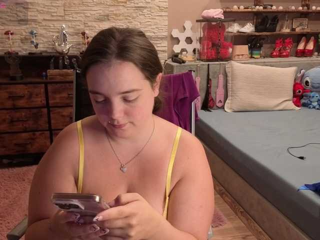 KimberlyCaprice live cam on BongaCams
