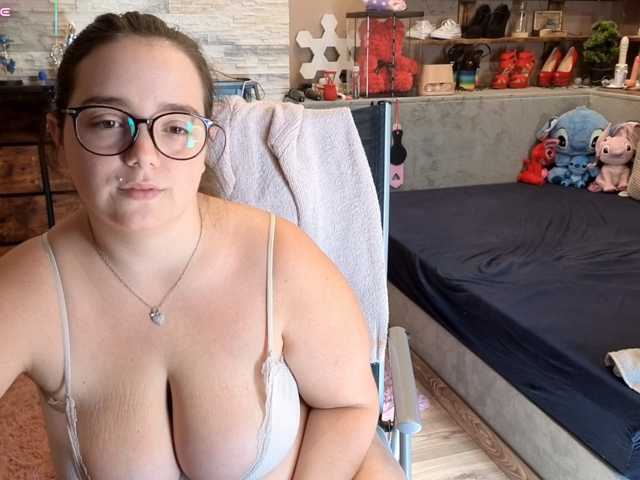 KimberlyCaprice live cam on BongaCams