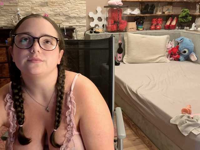 KimberlyCaprice live cam on BongaCams