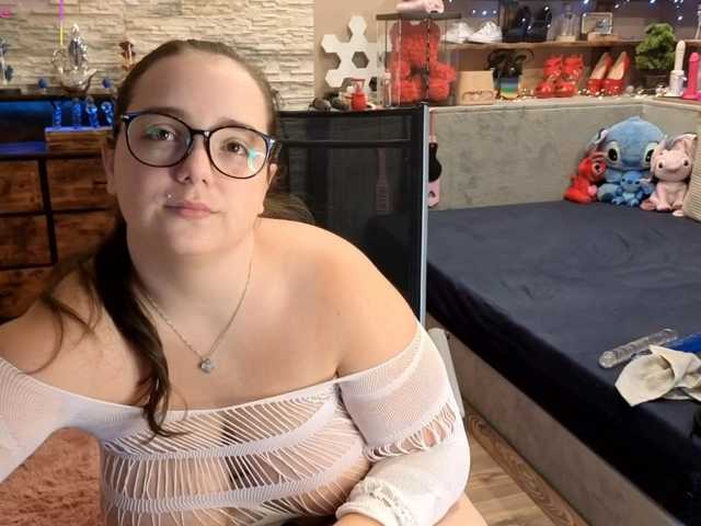 KimberlyCaprice live cam preview