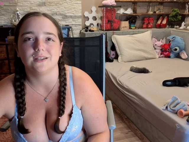 KimberlyCaprice live cam on BongaCams