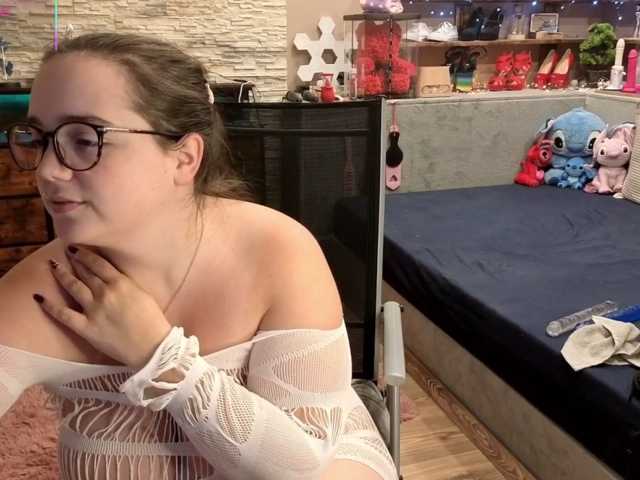 KimberlyCaprice live cam preview