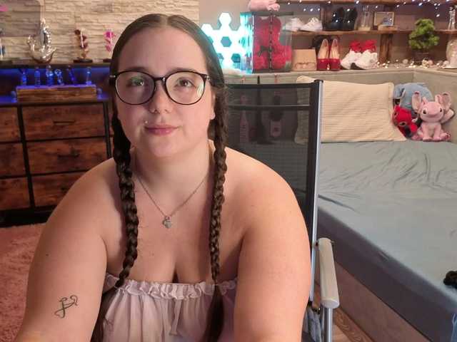 KimberlyCaprice live cam on BongaCams