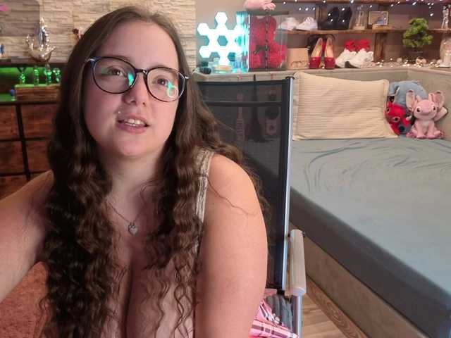 KimberlyCaprice live cam on BongaCams