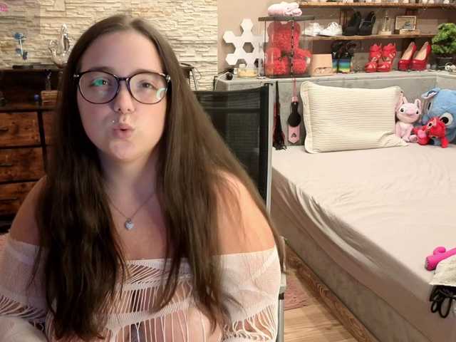 KimberlyCaprice live cam on BongaCams