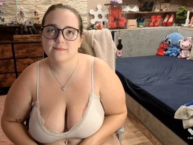 KimberlyCaprice live cam on BongaCams