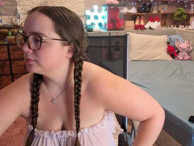 KimberlyCaprice live cam on BongaCams