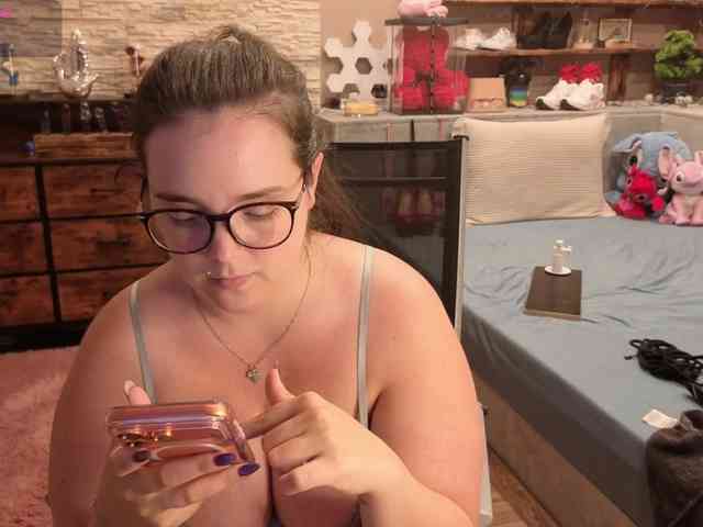 KimberlyCaprice webcam
