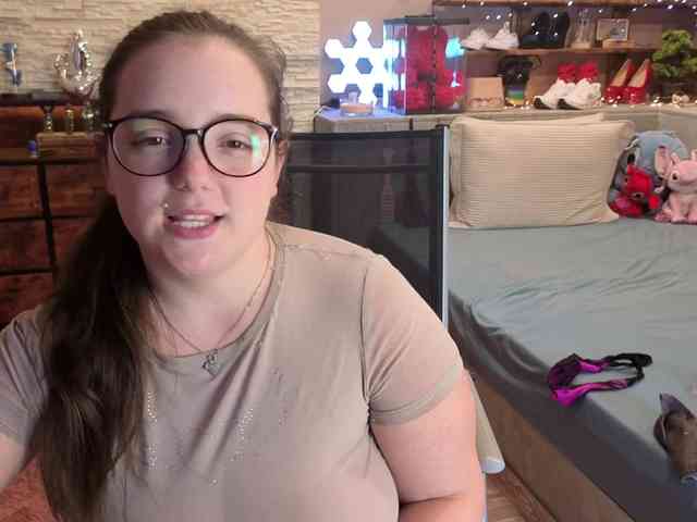 KimberlyCaprice webcam