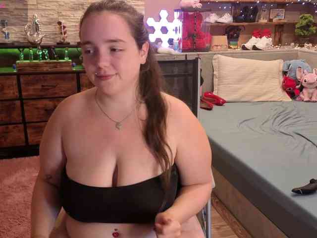 KimberlyCaprice webcam