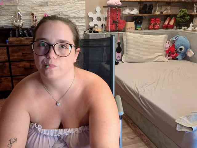 KimberlyCaprice webcam