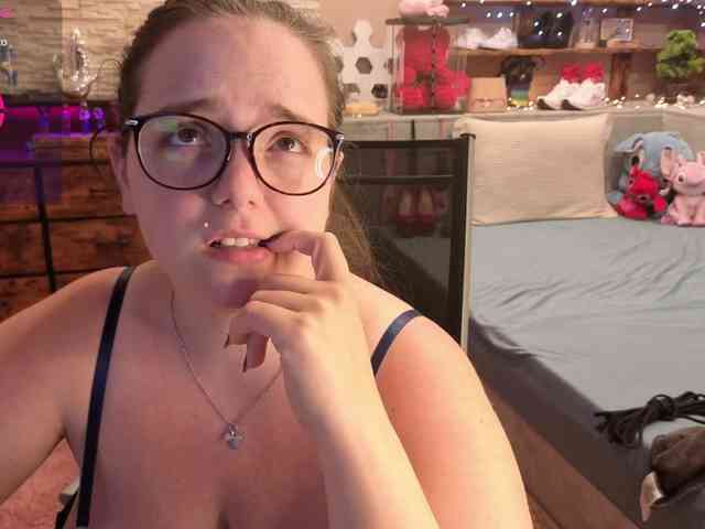 KimberlyCaprice webcam