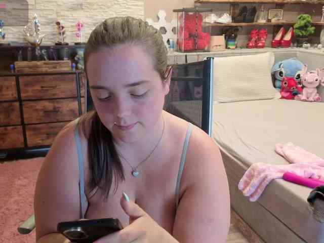 KimberlyCaprice webcam