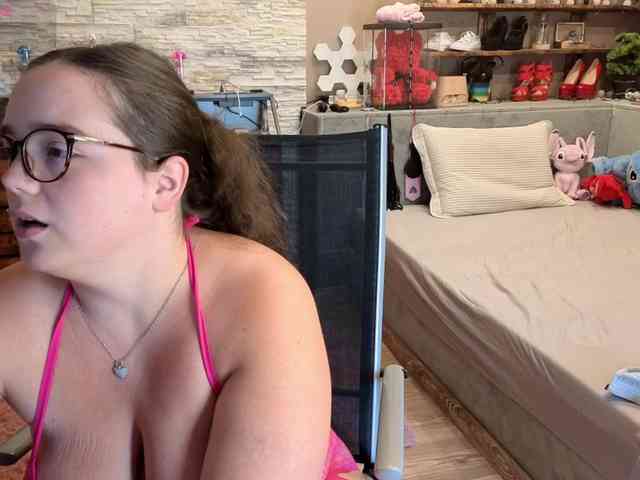 KimberlyCaprice webcam