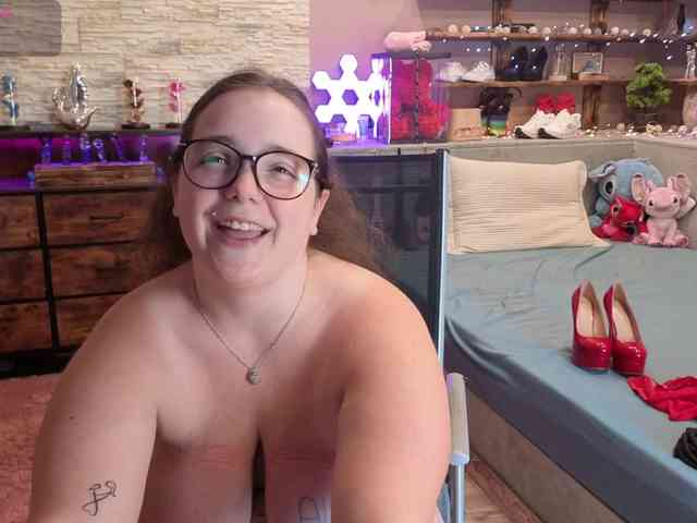 KimberlyCaprice webcam