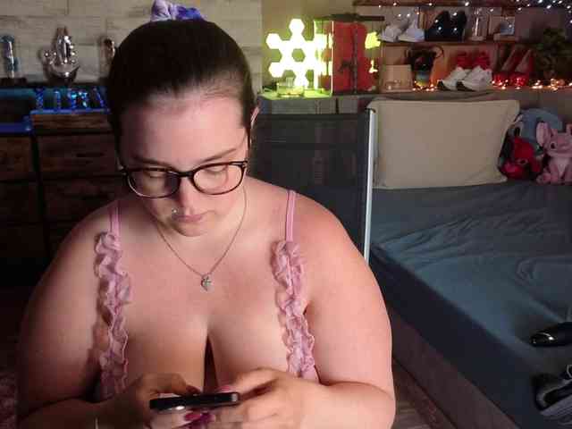 KimberlyCaprice webcam