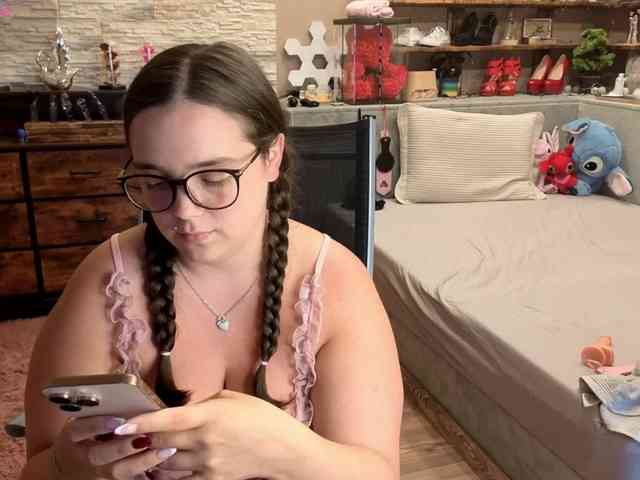 KimberlyCaprice webcam