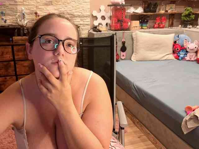 KimberlyCaprice webcam