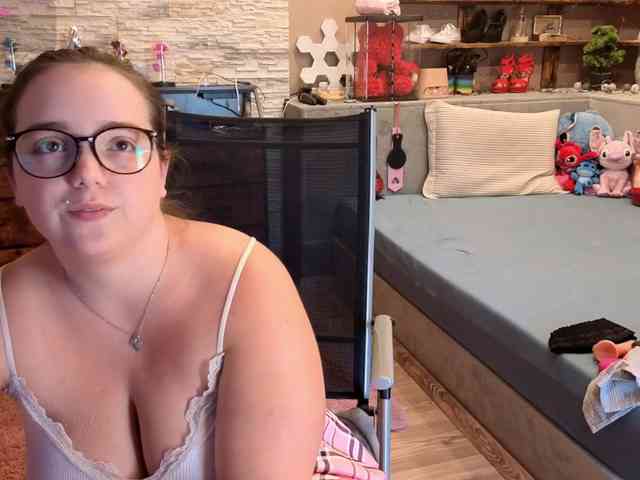 KimberlyCaprice webcam