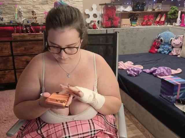 Model: KimberlyCaprice