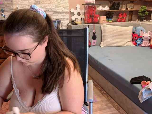 KimberlyCaprice webcam