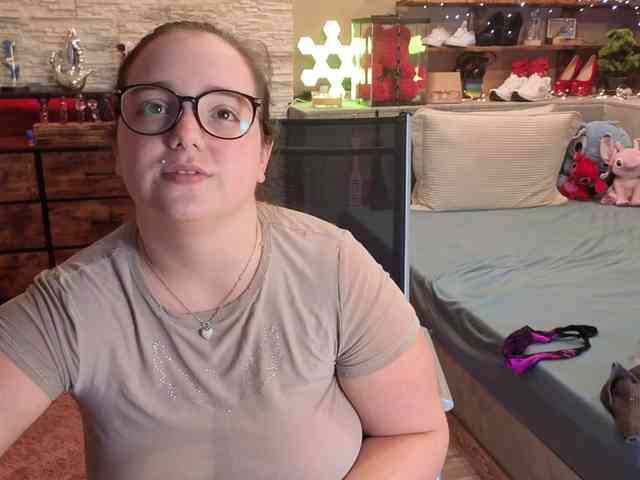 KimberlyCaprice webcam
