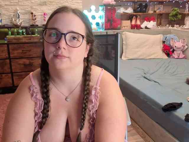 KimberlyCaprice webcam
