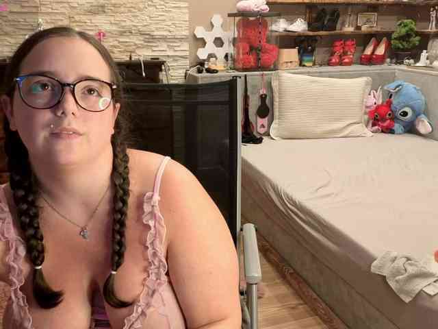 KimberlyCaprice webcam