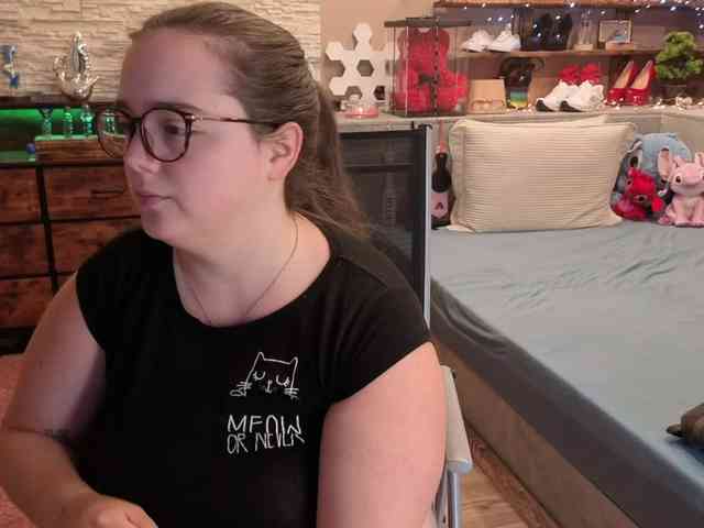 KimberlyCaprice webcam