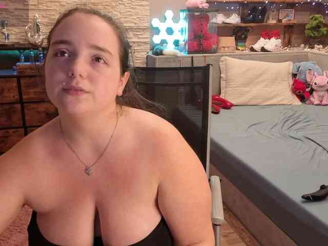 KimberlyCaprice webcam