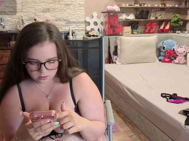 KimberlyCaprice webcam