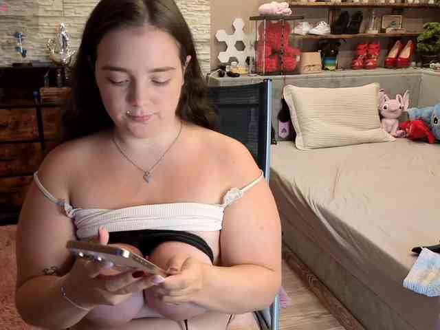 KimberlyCaprice webcam