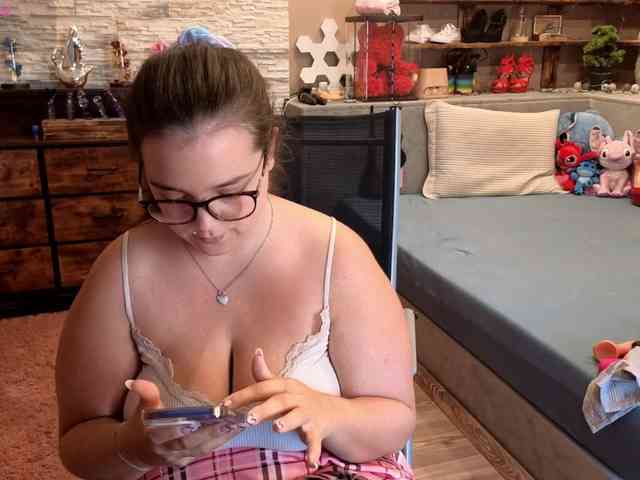 KimberlyCaprice webcam