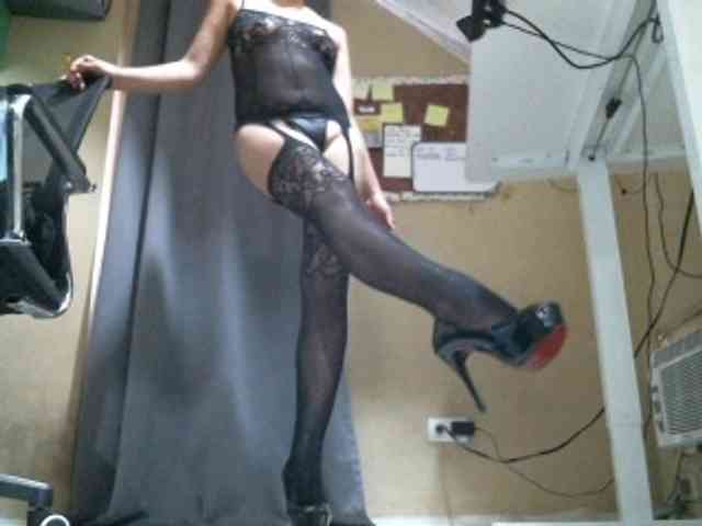 GoddessArax webcam
