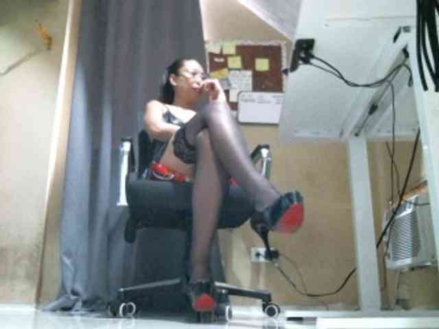 GoddessArax webcam