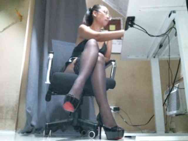 GoddessArax webcam