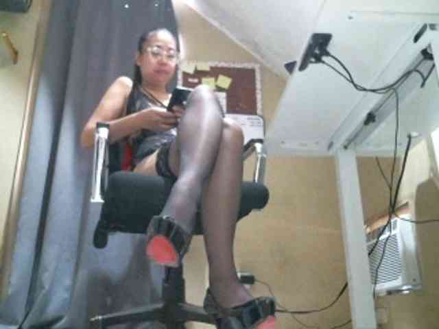 GoddessArax webcam