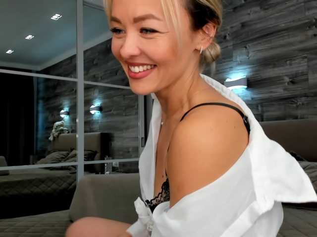 SunshineAlexa live cam on BongaCams