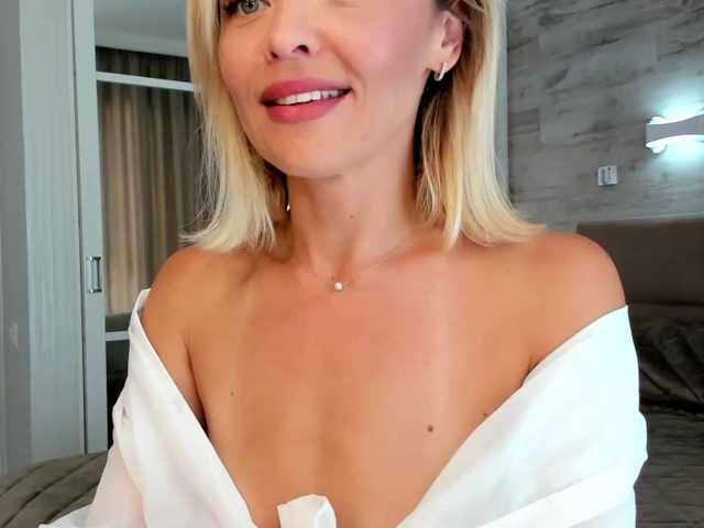 SunshineAlexa live cam on BongaCams
