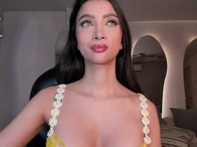 ValeriaVelvet live cam on BongaCams