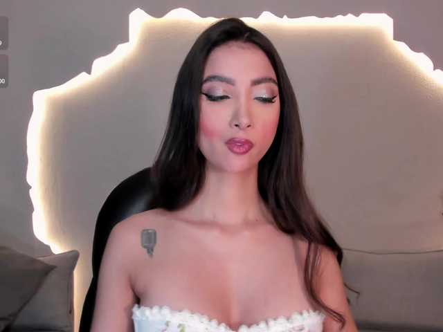 ValeriaVelvet live cam on BongaCams