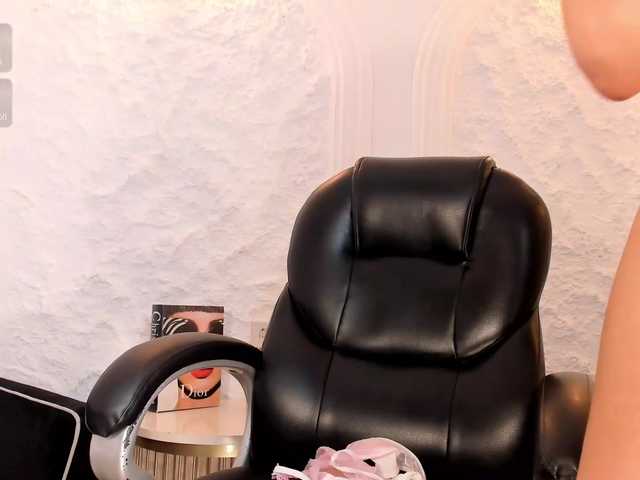 ValeriaVelvet live cam on BongaCams