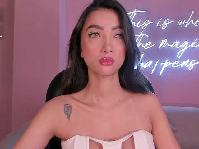 ValeriaVelvet live cam on BongaCams