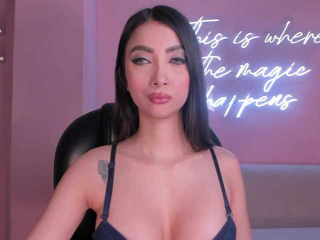 ValeriaVelvet live cam on BongaCams