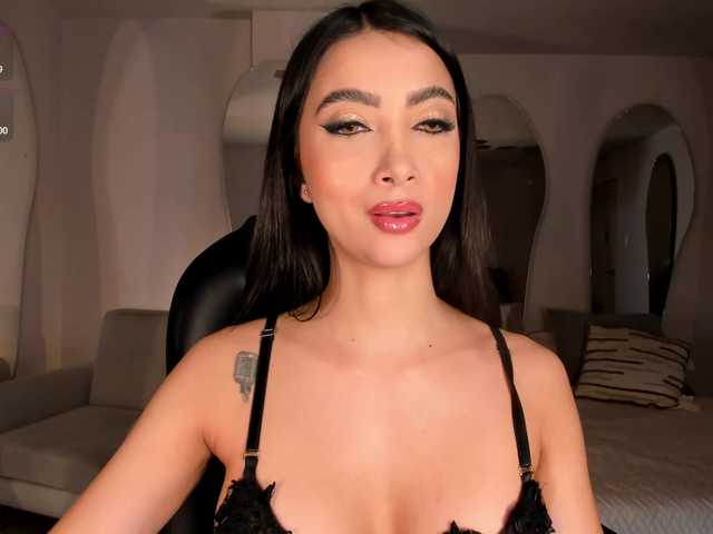 ValeriaVelvet live cam on BongaCams