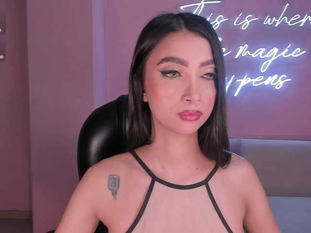 ValeriaVelvet live cam on BongaCams
