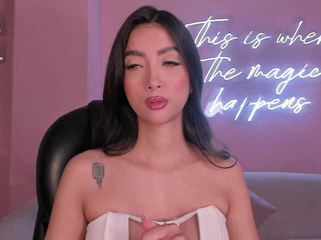 ValeriaVelvet live cam on BongaCams